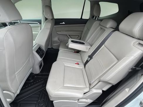 Used 2023 Volkswagen Atlas SE AWD/4WD image 19