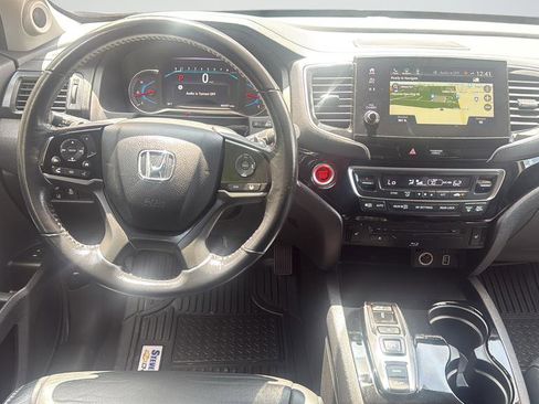 Used 2020 Honda Pilot Touring image 12