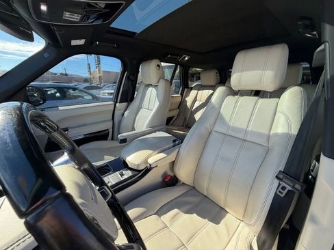 Used 2014 Land Rover Range Rover HSE AWD/4WD image 16