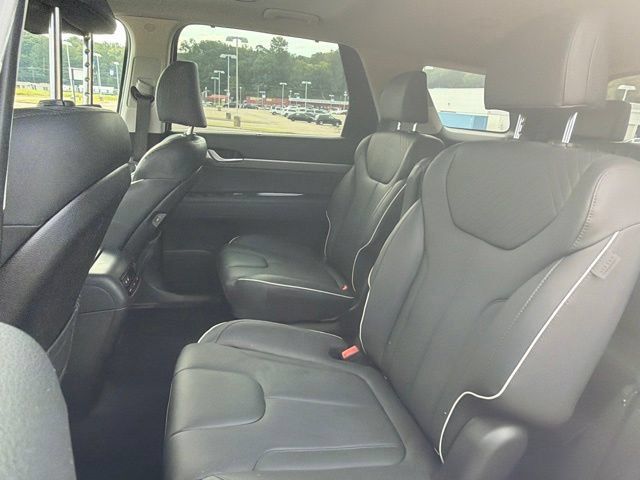 Used 2024 Hyundai Palisade SEL w/ Premium Package FWD image 7