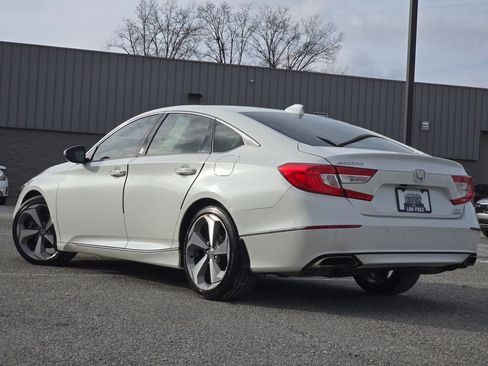 Used 2019 Honda Accord Touring image 17