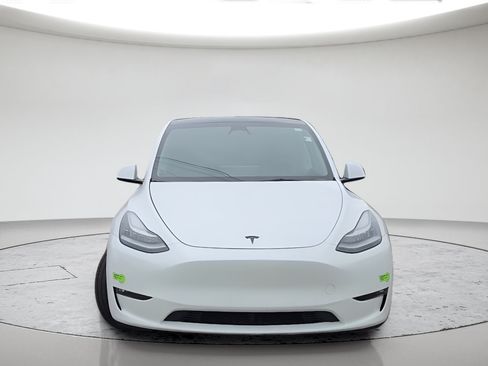 Used 2023 Tesla Model Y Long Range AWD/4WD image 2