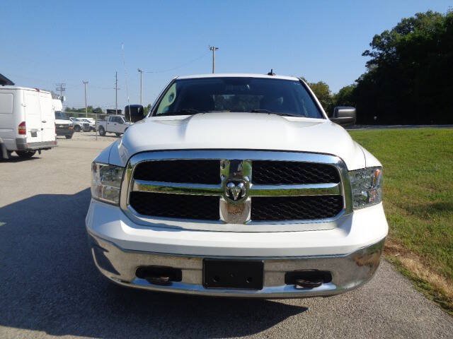Used 2022 RAM 1500 Classic SLT w/ Electronics Group AWD/4WD image 9