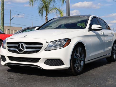 Used 2018 Mercedes-Benz C 300 Sedan image 2