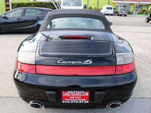Used 2004 Porsche 911 Carrera 4S AWD/4WD image 4