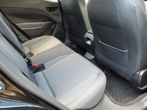 Used 2024 Subaru Crosstrek 2.0i Premium image 9