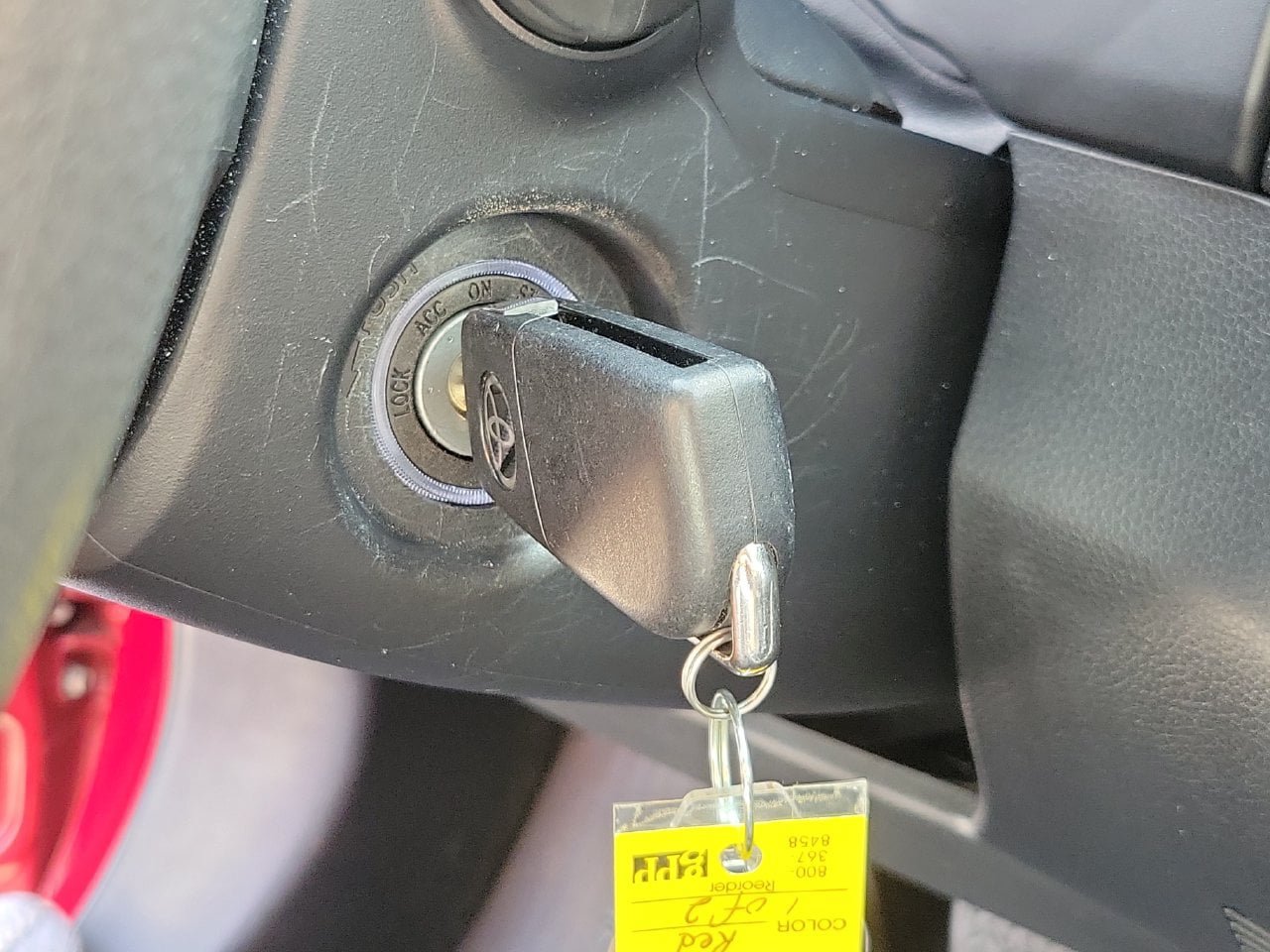 Used 2023 Toyota RAV4 LE FWD image 29