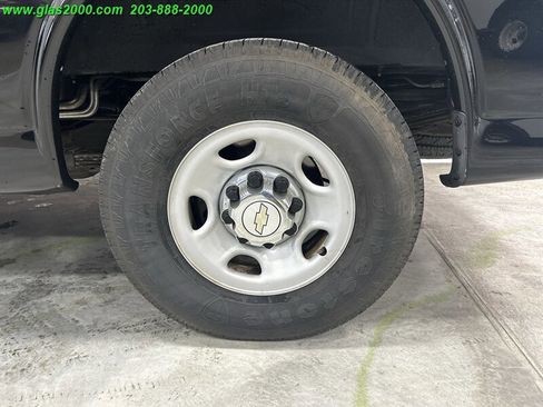 Used 2016 Chevrolet Express 3500 LT w/ LT Preferred Equipment Group image 17