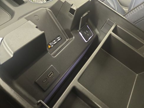 Certified 2025 Chevrolet Silverado 1500 High Country image 30