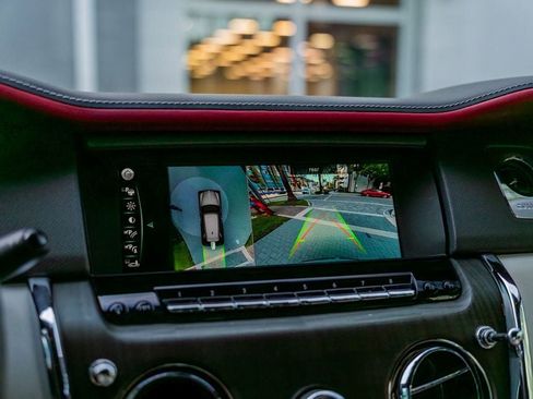 Used 2021 Rolls-Royce Cullinan Sport Utility image 69