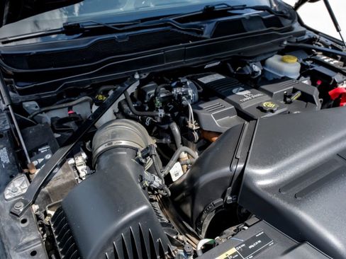 Used 2023 RAM 2500 Limited image 58