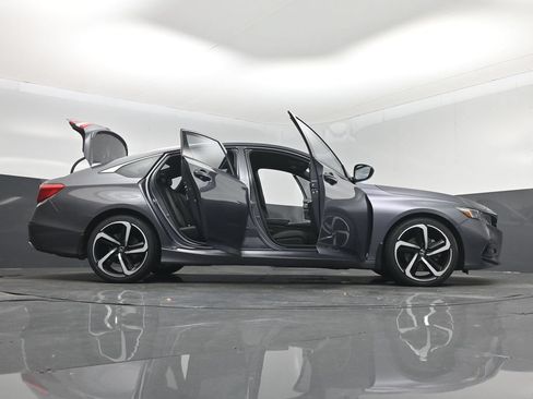 Used 2020 Honda Accord Sport image 7