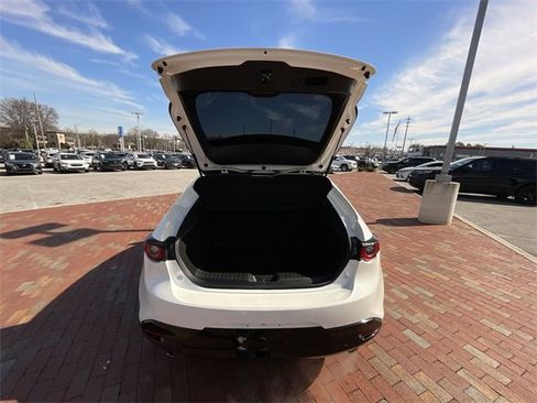 Used 2022 MAZDA MAZDA3 s image 34