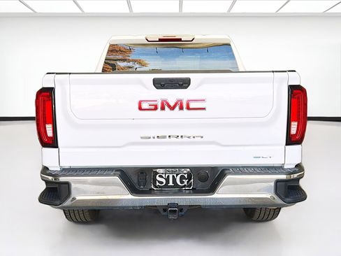 Used 2024 GMC Sierra 1500 SLT image 5