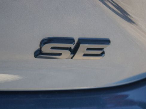 Used 2026 Toyota Camry SE FWD image 18
