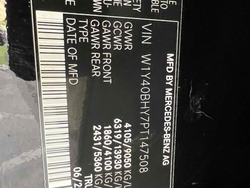 Used 2023 Mercedes-Benz Sprinter 2500 w/ Parking Package image 12