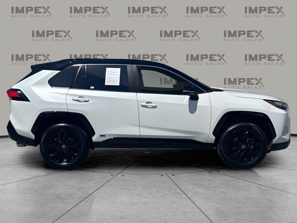 Used 2025 Toyota RAV4 XSE w/ Weather Package AWD/4WD image 6