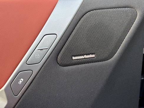 Used 2026 BMW iX xDrive45 image 11