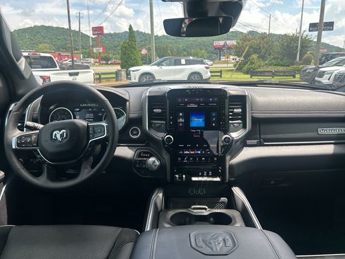 Used 2026 RAM 1500 Laramie AWD/4WD image 16