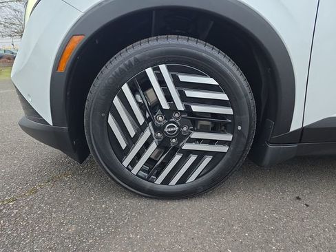 New 2026 Nissan Leaf SV+ w/ Floor Mat Package (SV+) image 27