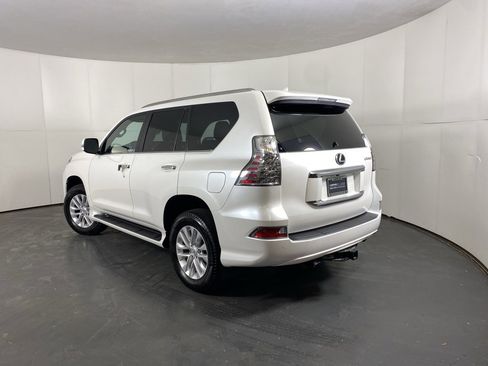 Certified 2023 Lexus GX 460 Premium w/ Premium Package image 10