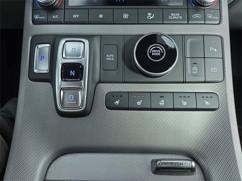 Used 2025 Hyundai Palisade SEL image 24