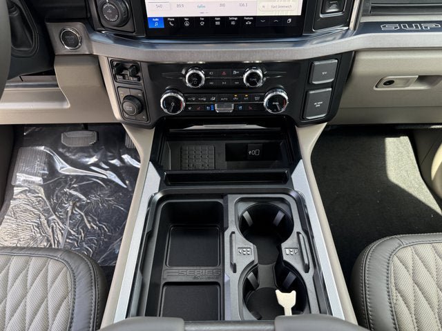 New 2027 Ford F250 Platinum w/ Platinum Plus Package AWD/4WD image 16