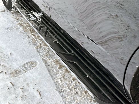 Used 2023 Chevrolet Tahoe LT w/ Luxury Package image 10