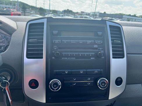 Used 2012 Nissan Frontier SV w/ SV Premium Utility Pkg image 21