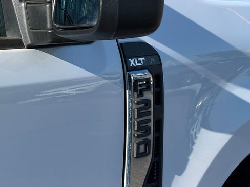 Used 2024 Ford F250 XLT image 9