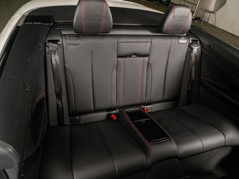 Used 2017 BMW 430i Convertible image 16