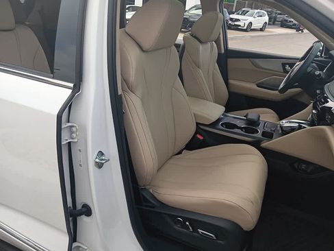 Used 2024 Acura MDX SH-AWD image 17