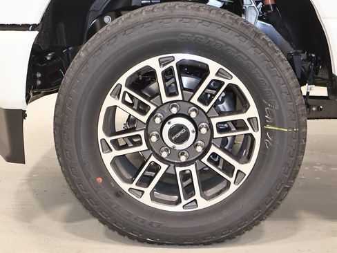 New 2026 Ford F350 Platinum w/ Platinum Plus Package image 39