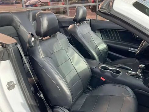Used 2015 Ford Mustang Premium RWD image 36