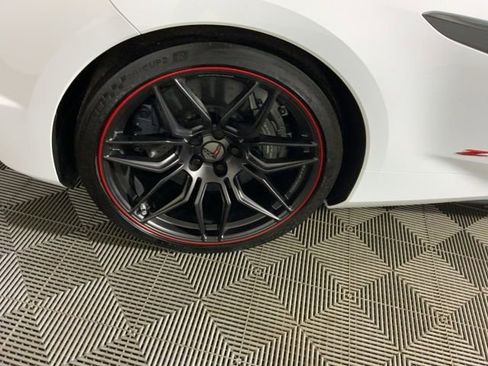 Used 2023 Chevrolet Corvette Z06 w/ Z07 Performance Package RWD image 32