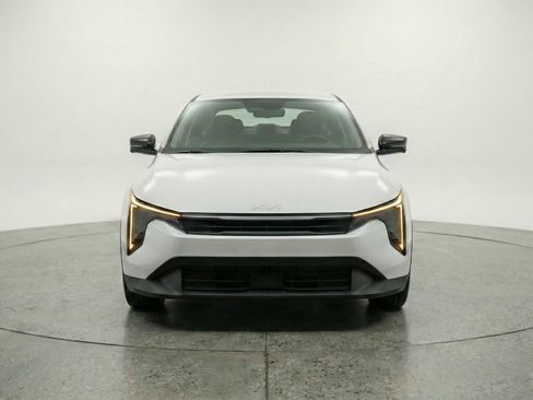 Used 2025 Kia K4 LXS FWD image 2