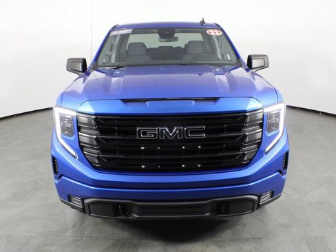 Used 2022 GMC Sierra 1500 Elevation AWD/4WD image 12