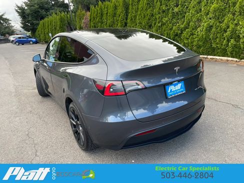 Used 2021 Tesla Model Y Long Range AWD/4WD image 7