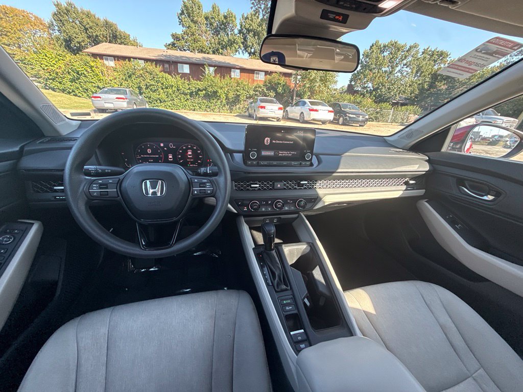 Used 2023 Honda Accord EX image 15