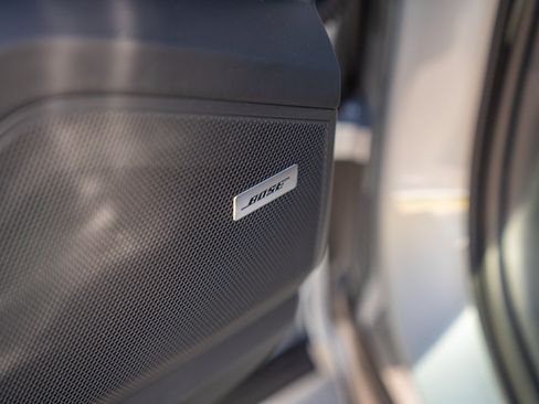 Certified 2026 Porsche Cayenne AWD/4WD image 11