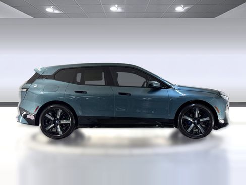 Used 2024 BMW iX xDrive50 w/ Sport Package AWD/4WD image 8