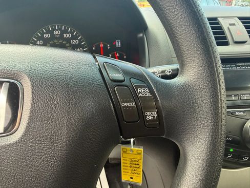 Used 2004 Honda Accord EX image 21