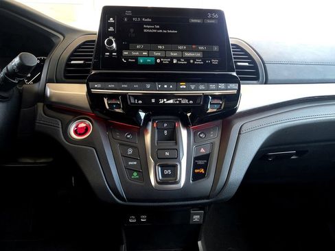 Used 2025 Honda Odyssey Sport-L image 40