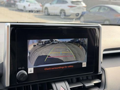 Used 2025 Toyota RAV4 LE image 4