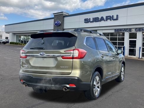 Used 2024 Subaru Ascent Premium w/ Convenience Package image 7