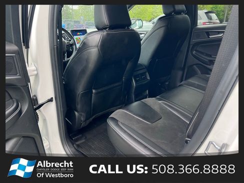 Used 2022 Ford Edge ST AWD/4WD image 12