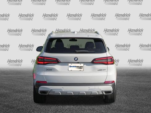 Used 2023 BMW X5 xDrive40i w/ Premium Package AWD/4WD image 8