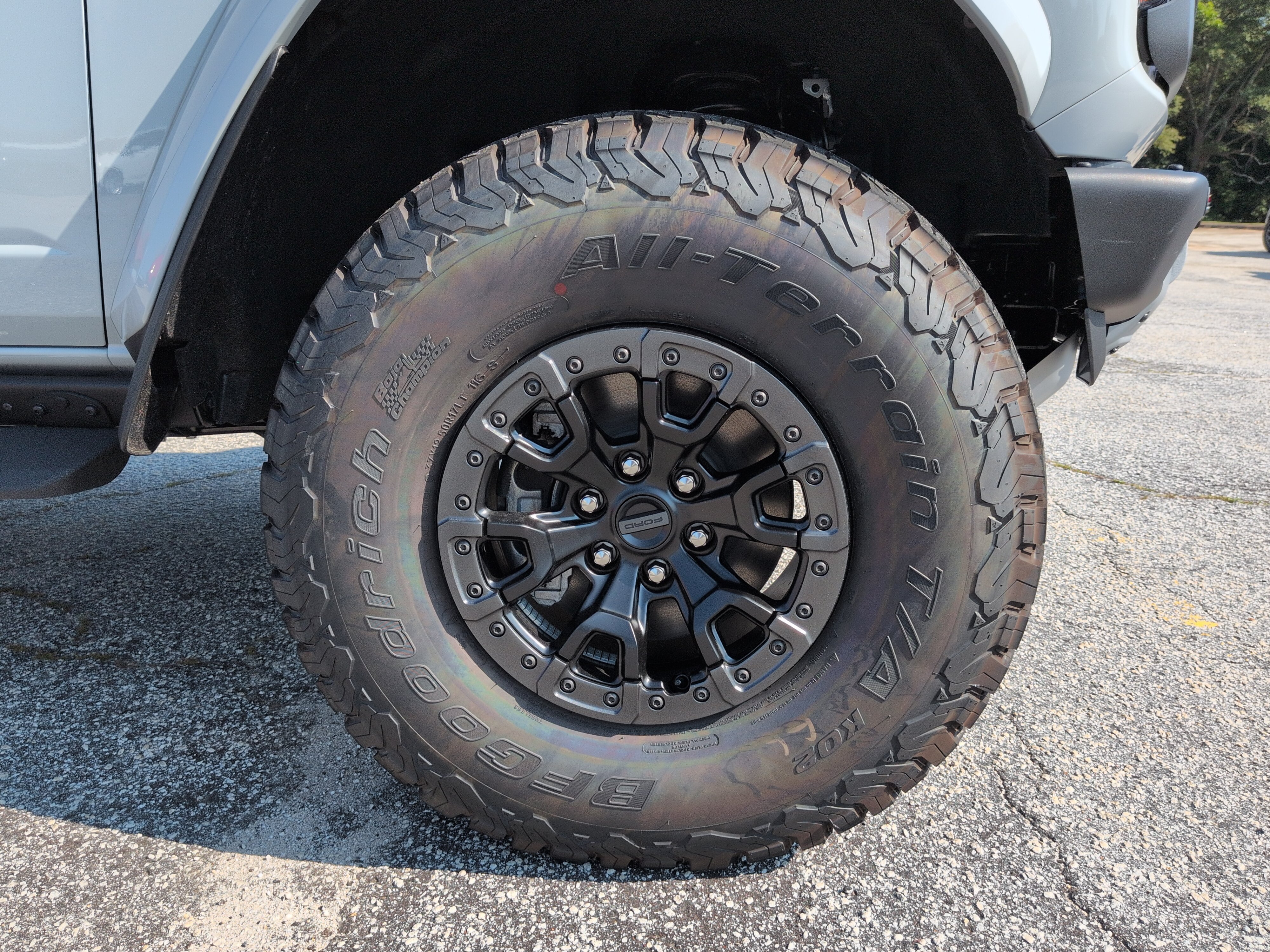 New 2026 Ford Bronco Raptor w/ Interior Carbon Fiber Pack AWD/4WD image 9