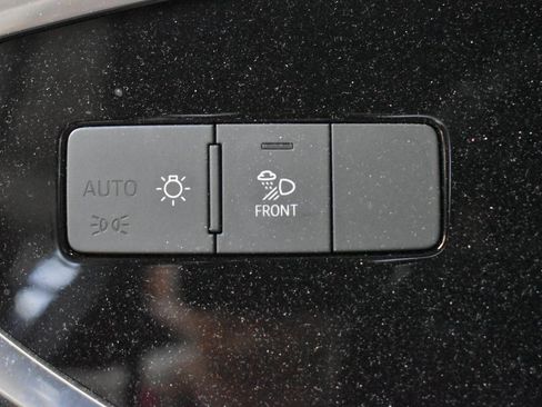 Used 2022 Audi Q3 2.0T Premium Plus w/ Premium Plus Package image 18