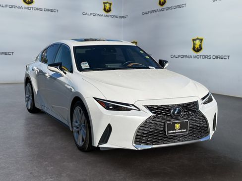 Used 2021 Lexus IS 300 w/ Comfort Package image 7